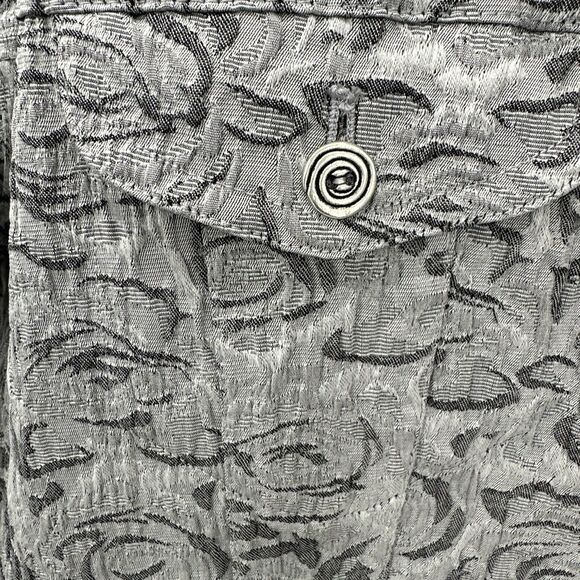 Chico’s Jacket Womens Medium/8 Silver Textured Rose Pattern Button Up Light - Picture 4 of 6